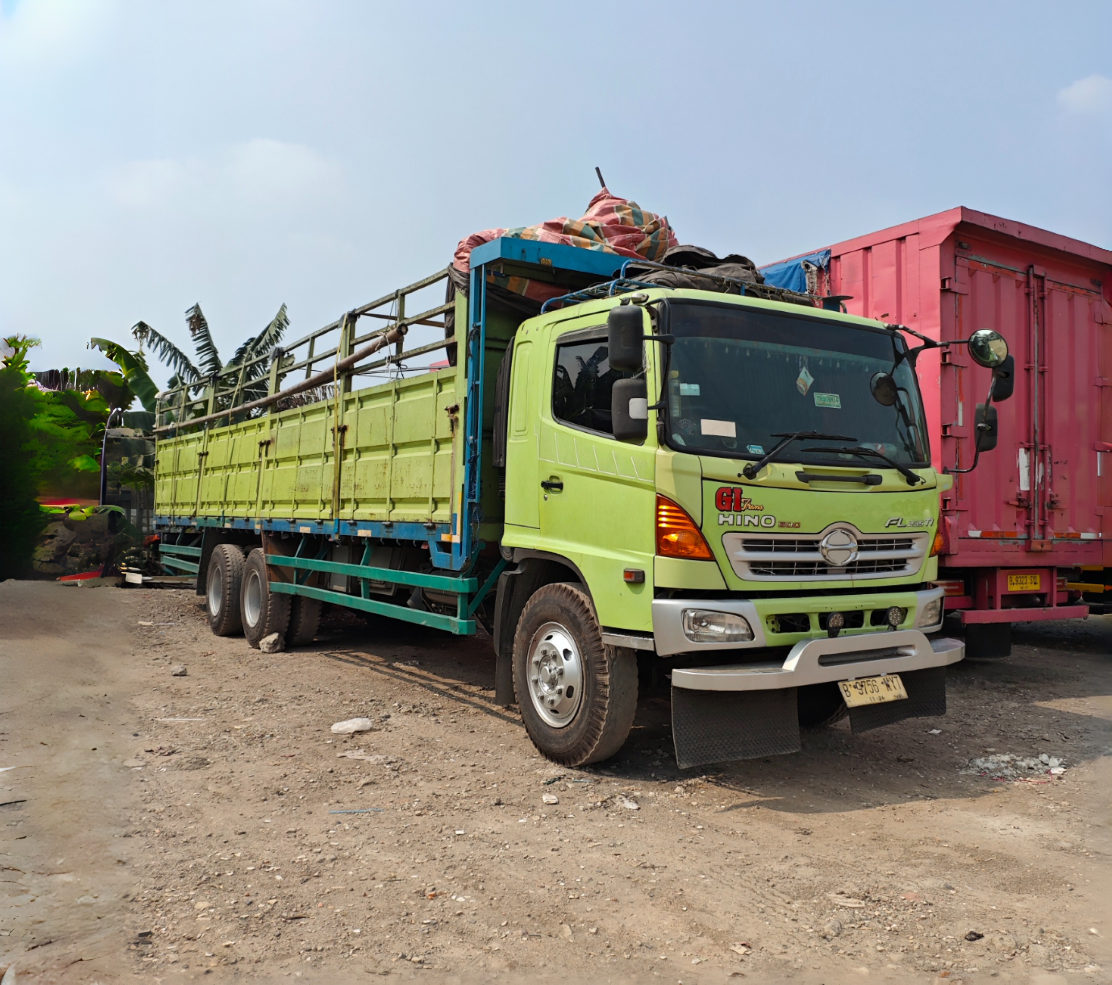 Jenis-jenis karoseri pada truk tronton