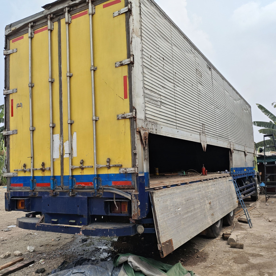 Sewa Truk wingbox Bekasi